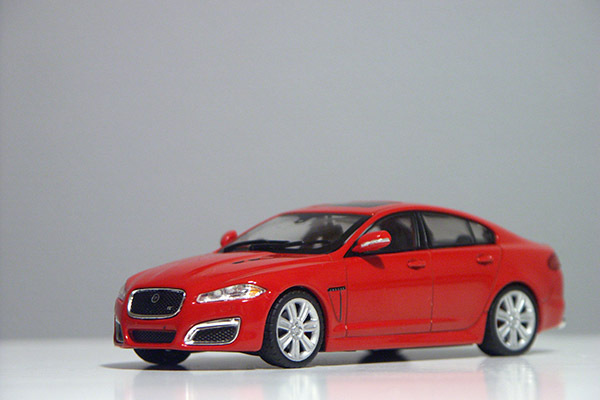 Jaguar XF, modellbil