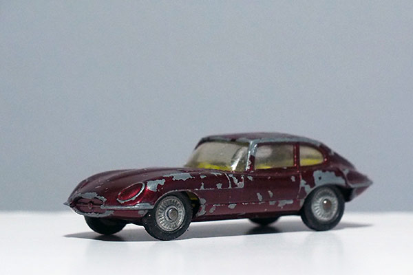 Jaguar E-Type diecast model. Husky Models nr 21.